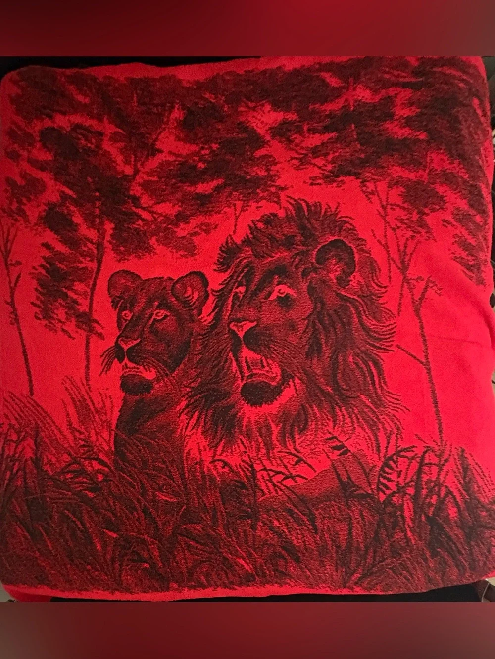 Rare Vintage San Marcos King Size Lion Lioness Reversible Blanket Red Black NICE